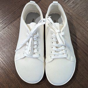 Feelgrounds- All white original mesh